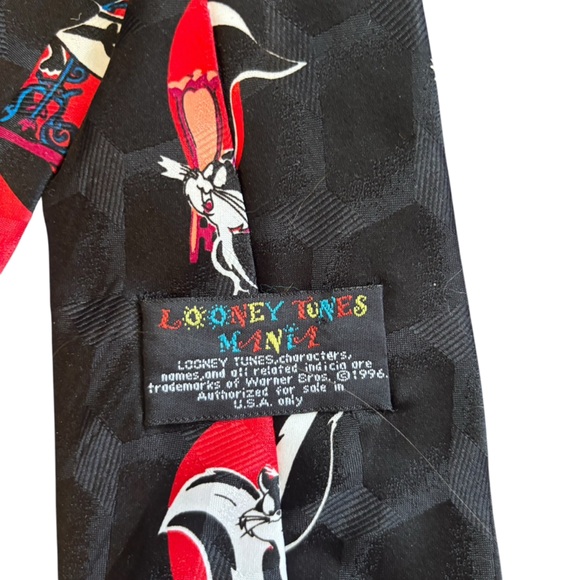 Looney Tunes Mania 90s Pepe Le Pew‎ Skunk Valentine’s Neck Tie - Picture 6 of 6